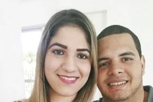 Bà mẹ Brazil sinh 6 con trong 10 phút