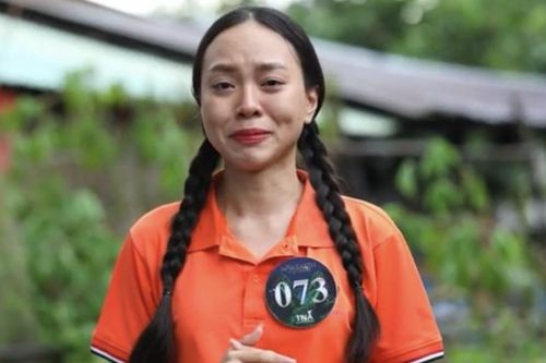 Người đẹp thi Hoa hậu Trái đất Việt Nam khóc nức nở, kể 2 người thân mắc ung thư