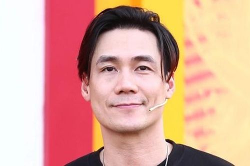 Ca sĩ Khánh Phương lên tiếng thông tin 'bị dừng giao dịch tài sản'