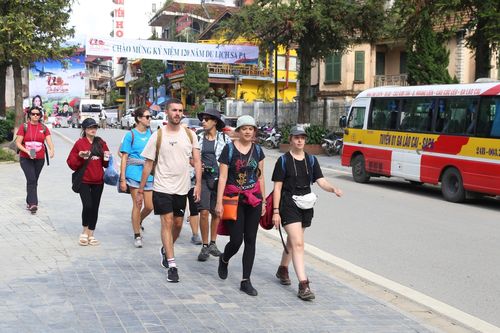 Lào Cai đón lượng khách cao kỷ lục trong 9 tháng năm 2023