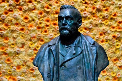 Đường đến Nobel 2023 của những 'người hùng khoa học'