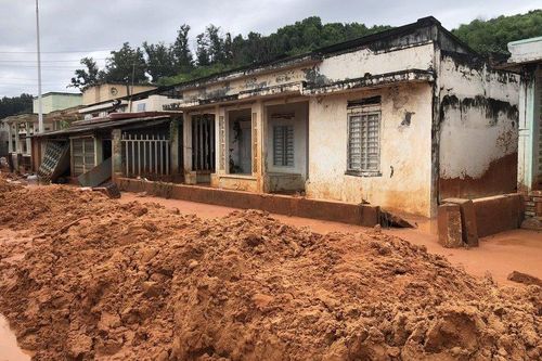 Lũ cát tràn vào nhà dân ở Bình Thuận: Tp.Phan Thiết đưa giải pháp gì?