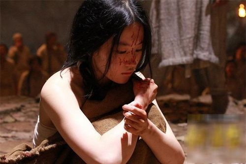 Không phải thái giám mới cần tịnh thân, một số cung nữ cũng sẽ bị tịnh thân với cách thức đau đớn tột cùng