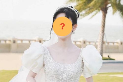 Nữ thần thanh xuân đông fan bậc nhất Cbiz để lộ ảnh cưới cực đẹp