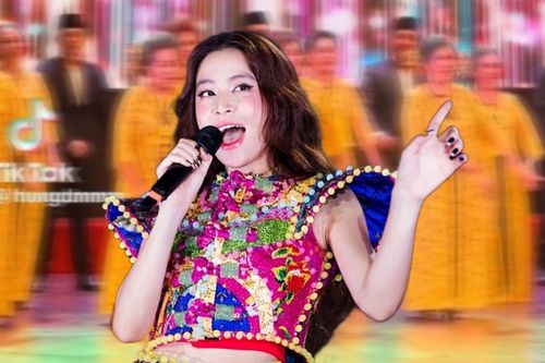 Dàn hợp xướng Indonesia hát See Tình của Hoàng Thùy Linh: 'Quên sạch bản gốc'!