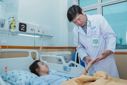 Hội chứng hiếm gặp khiến cô gái bị đau bụng dưới suốt nhiều năm