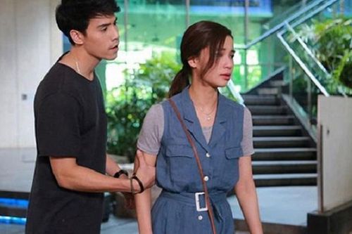 Đóng tiền học cho con riêng của chồng, tôi phải nhận cái kết đắng