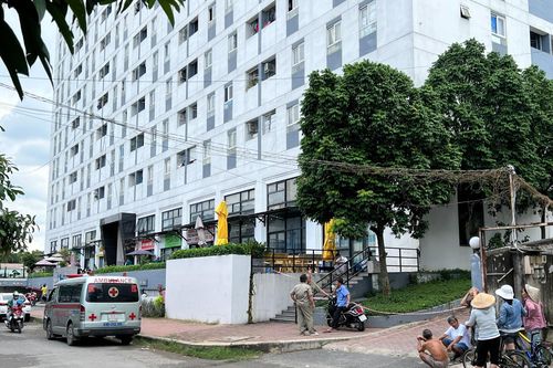 Chuẩn bị đi khám bệnh, nam sinh bất ngờ rơi từ tầng 14 chung cư