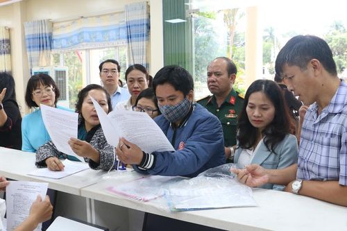 Đại biểu Quốc hội tỉnh khảo sát việc giải quyết thủ tục hành chính về đất đai tại Chư Păh