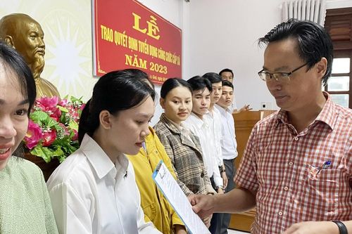 Ia Grai: Tuyển dụng 8 công chức cấp xã năm 2023