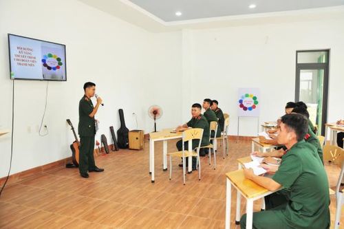 Trường Sĩ quan Thông tin: Tạo môi trường cho học viên học tập, rèn luyện