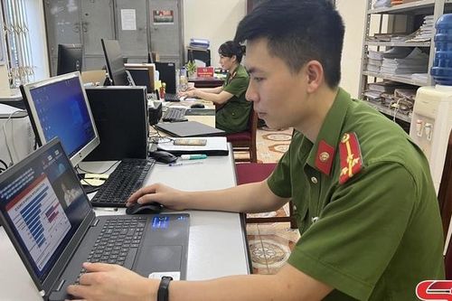 Đào tạo nâng cao nhận thức chuyển đổi số phục vụ Đề án 06 của Chính phủ