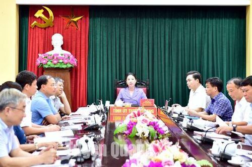 Thường trực Tỉnh ủy họp về công tác tổ chức Hội thi Bí thư chi bộ giỏi tỉnh Tuyên Quang năm 2023