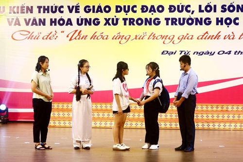 Thi văn hóa ứng xử trong gia đình và trường học