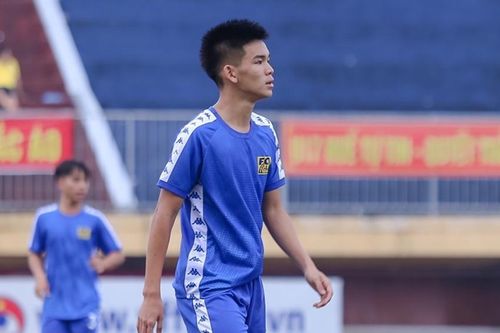 Ba cầu thủ CLB Huế tham dự giải bóng đá giao hữu quốc tế U18 Seoul EOU Cup 2023
