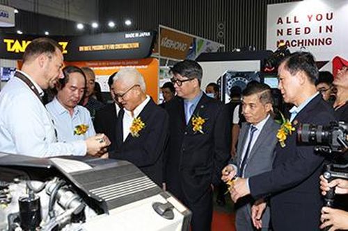 Gần 300 thương hiệu điện tử kết nối giao thương, mở rộng thị trường