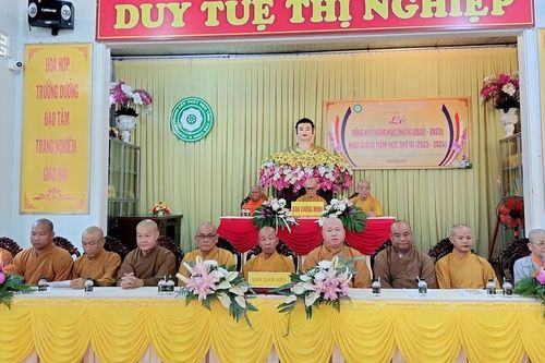 Trà Vinh: Trường Trung cấp Phật học tỉnh tổng kết năm học thứ II và khai giảng năm thứ III