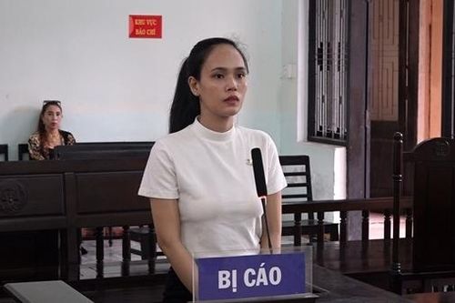 Giấu ma túy trong hộp trang điểm, lĩnh 18 năm tù
