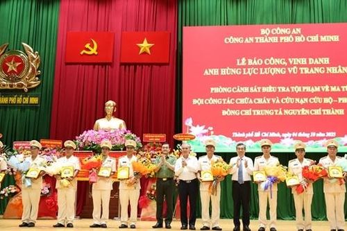 Vinh danh tập thể, cá nhân được phong tặng danh hiệu Anh hùng LLVTND