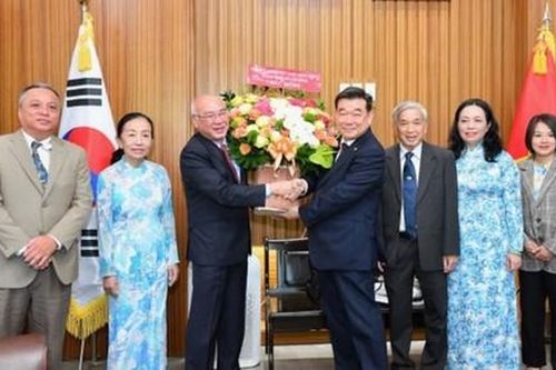 TPHCM: Chúc mừng ngày Quốc khánh Hàn Quốc