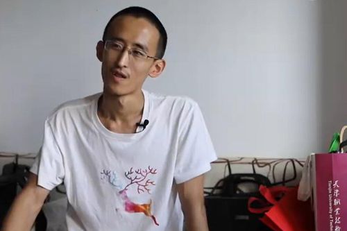 Thần đồng lừng danh Trung Quốc 28 tuổi vẫn thản nhiên ăn bám bố mẹ