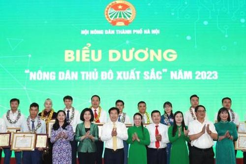 Vinh danh 18 'Nông dân Thủ đô xuất sắc' năm 2023