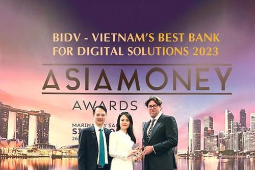 BIDV nhận giải thưởng 'Ngân hàng cung cấp giải pháp số hàng đầu Việt Nam'