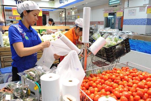 Doanh nghiệp nội địa mong chờ 'mùa vàng' mua sắm cuối năm