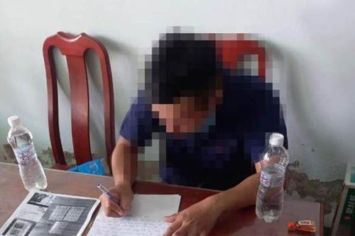 Tiền Giang làm việc với đối tượng rao bán 'bùa ngải' có nội dung mê tín, dị đoan