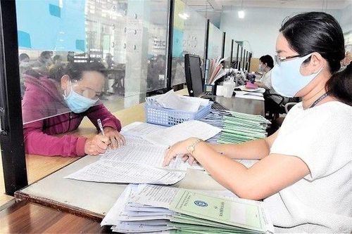 Mạng lưới an sinh xã hội trong 'mùa gió nghịch'