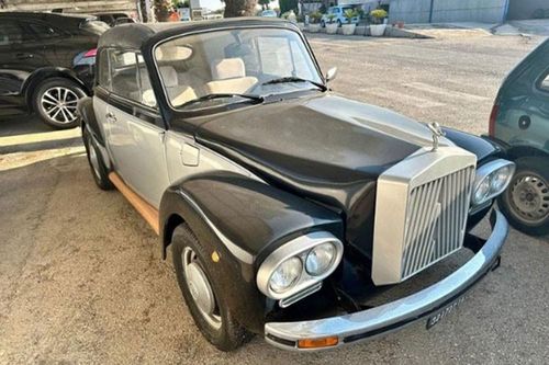 Volkswagen Beetle độ Rolls-Royce - 'con bọ hóa công' bán 245 triệu đồng