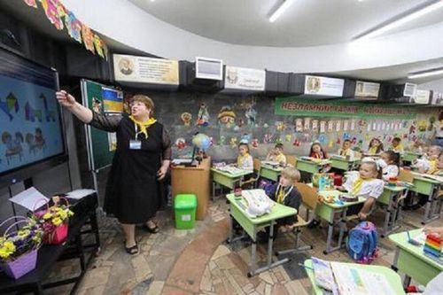 Ukraine xây trường học ngầm đầu tiên