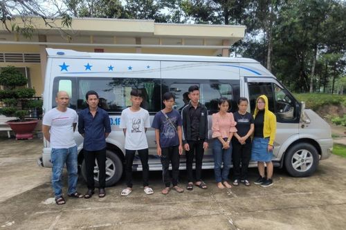Bộ mặt thật của 'quý nhân' giúp tìm 'việc nhẹ, lương cao'