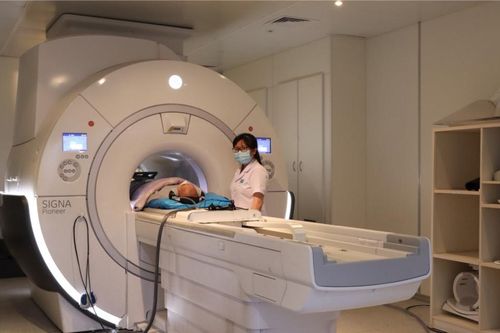 Máy chụp cộng hưởng từ Bệnh viện Ung bướu TP HCM hoạt động trở lại