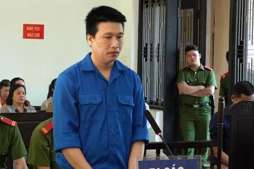 Lợi dụng nhiệm vụ được giao, nhân viên kinh doanh chiếm đoạt tiền tỷ của công ty