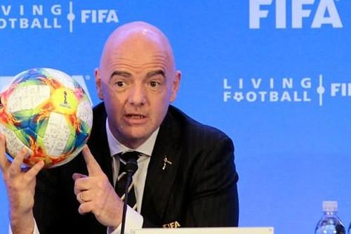 World Cup 2030 sẽ được tổ chức ở... 6 quốc gia, 3 châu lục