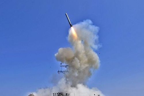 Nhật Bản tăng tốc mua tên lửa Tomahawk của Mỹ