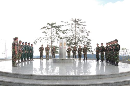 Bộ đội Biên phòng tỉnh Kom Tum gìn giữ sự bình yên nơi biên giới