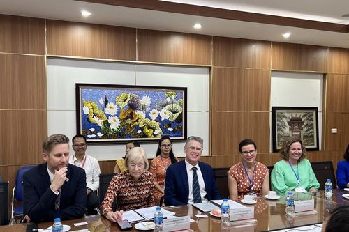 Chuyên gia Australia giúp Việt Nam nâng cao năng lực hệ thống y tế