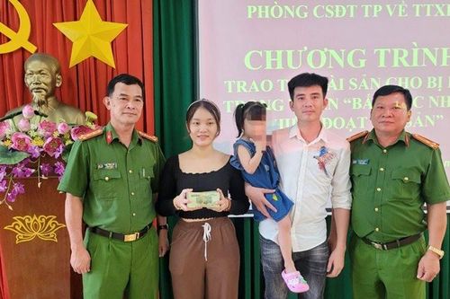 Khen thưởng vụ bắt cóc cháu bé 3 tuổi, đòi tiền chuộc 2 tỷ đồng
