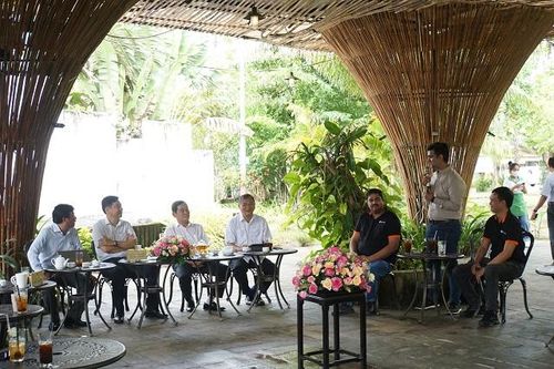 Chủ tịch UBND tỉnh Phạm Thiện Nghĩa gặp gỡ doanh nghiệp tại Khu Công nghiệp Sa Đéc