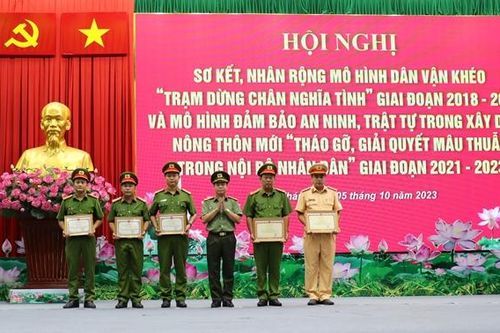 Phát huy sự tham gia tích cực của Nhân dân trong xây dựng, thực hiện các mô hình