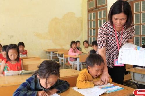 Khắc phục tình trạng học sinh bỏ học ở Mường La