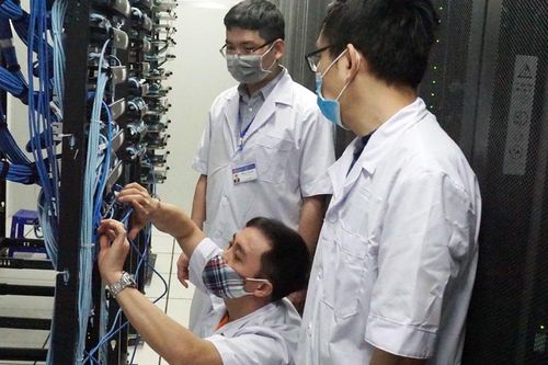 Phấn đấu 100% số xóm được phủ sóng di động băng thông rộng