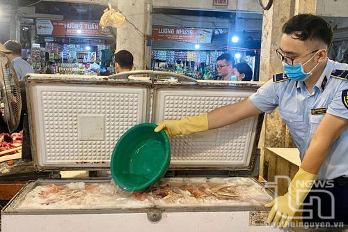 Cố tình kinh doanh thực phẩm 'bẩn': Chế tài xử lý còn nhẹ?