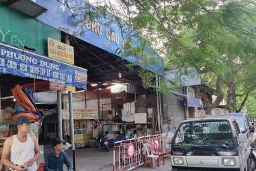 Đằng sau sự việc chợ Cầu Rào bị đóng cửa