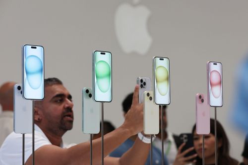 Apple sửa lỗi nóng máy bất thường trên iPhone 15