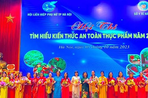 Huyện Thanh Trì đoạt giải Nhất hội thi 'Tìm hiểu kiến thức an toàn thực phẩm'