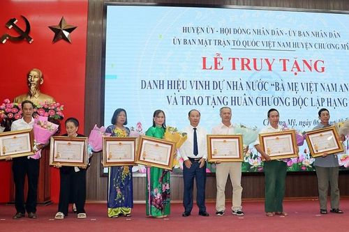 Truy tặng danh hiệu 'Bà mẹ Việt Nam anh hùng' cho bà Nguyễn Thị Tèo
