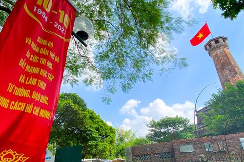 Hà Nội trang hoàng rực rỡ mừng kỷ niệm 69 năm Ngày Giải phóng Thủ đô